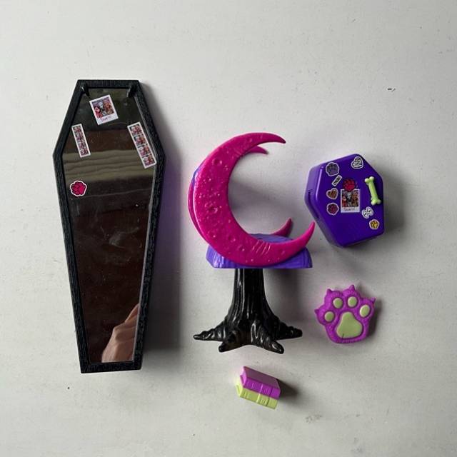 Monster High Creepover Playset Bits only (20...