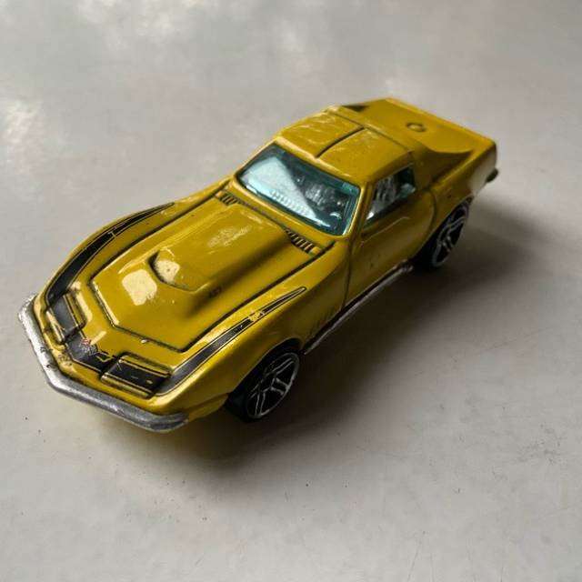 HL Faster Than Ever ‘69 Chevy Corvette Yel...