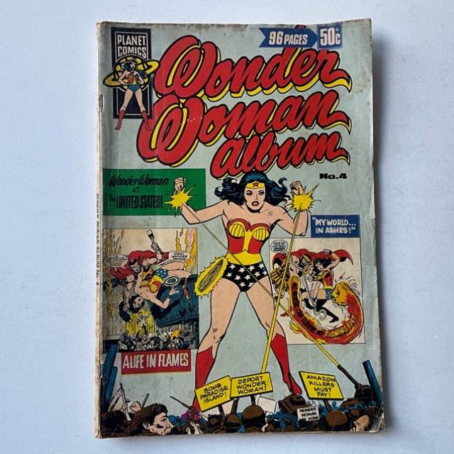 WONDER WOMAN ALBUM No 4