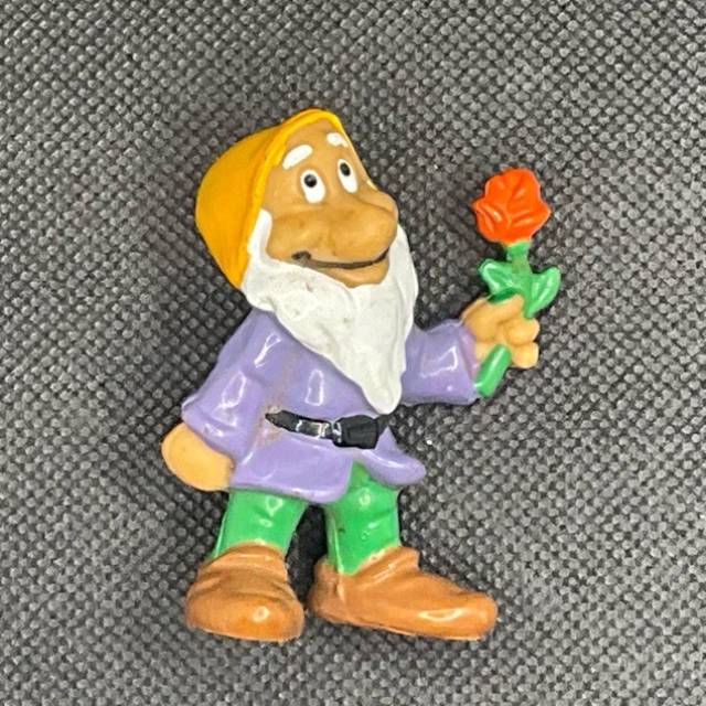 Bully Figurine Shy Dwarf Snow White 7 Dwarfs...