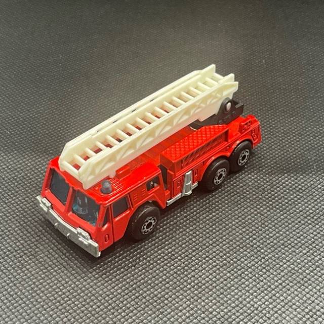 MB FIRE ENGINE 1982
