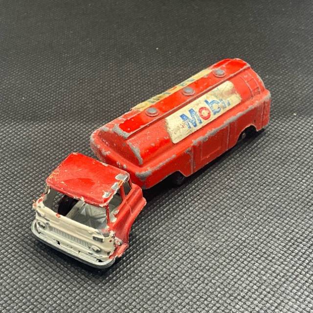 Fun Ho No4 Mobil Tanker 50mm 1964 - 1972 Red...