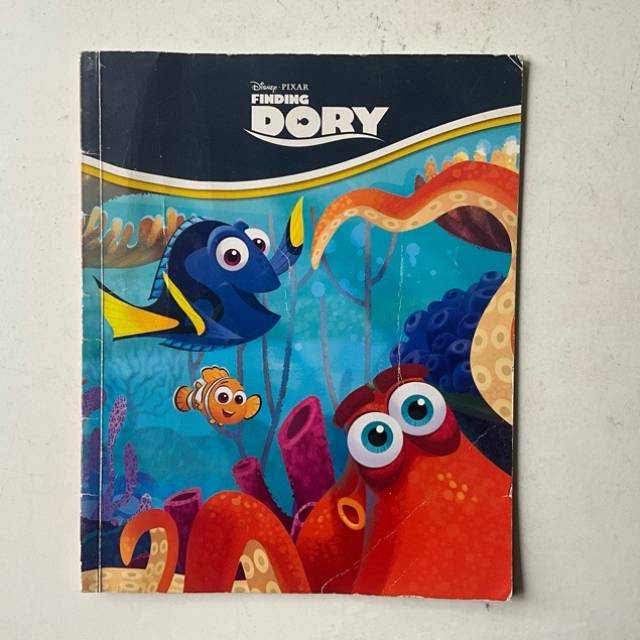 Disney FINDING DORY 2016