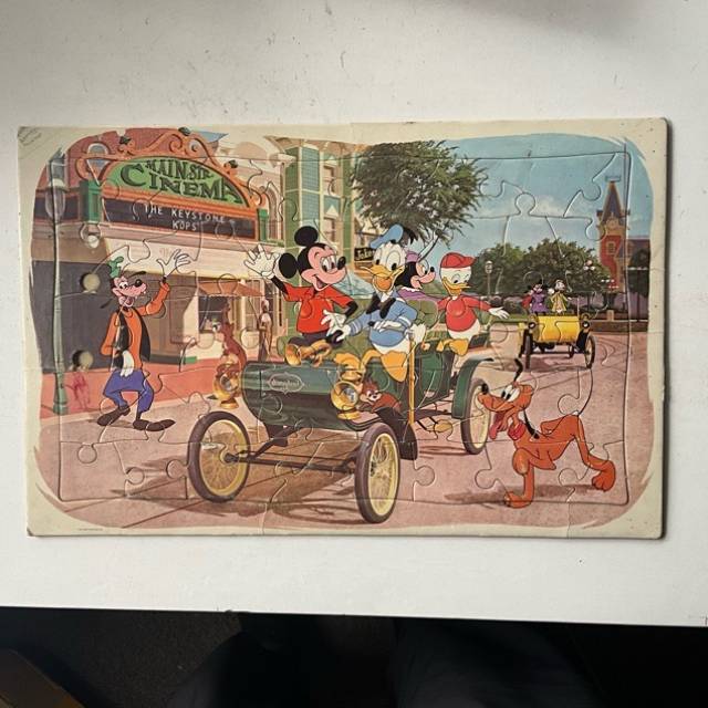 PUZZLE MAIN STR CINEMA J98FD HOLDSON