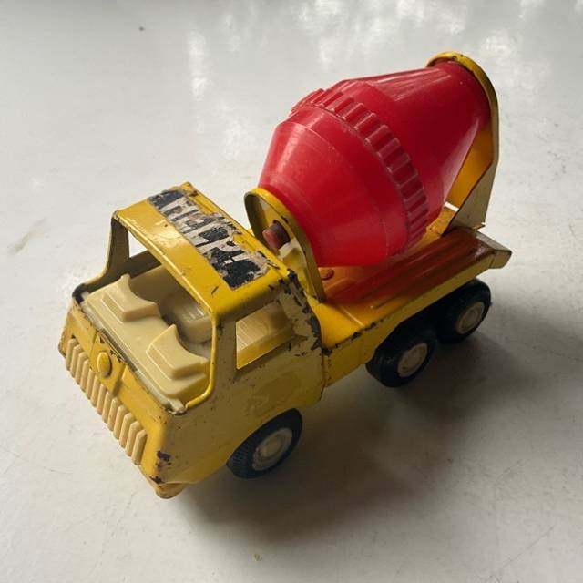 Mini Tonka Yellow Pressed Steel Cement Mixer...