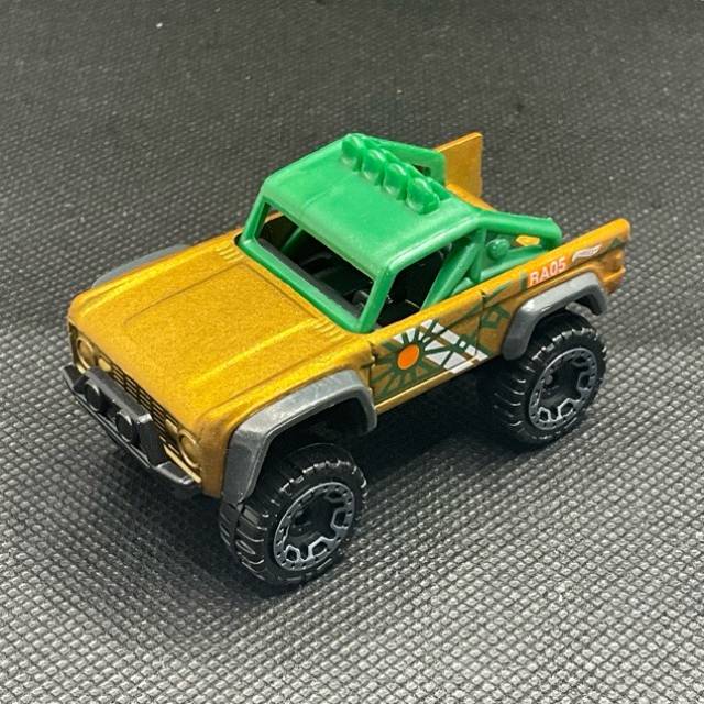 HL Custom Ford Bronco Gold 2015 Indonesia