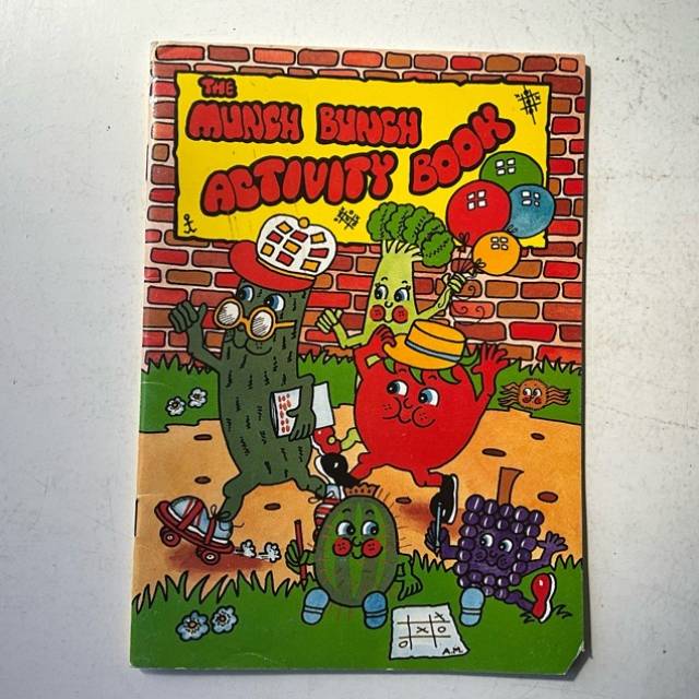 THE MUNCH BUNCH ACTIVITY BOOK 1984