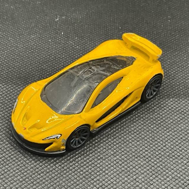HL McLaren P1 Yellow 2014 Malaysia
