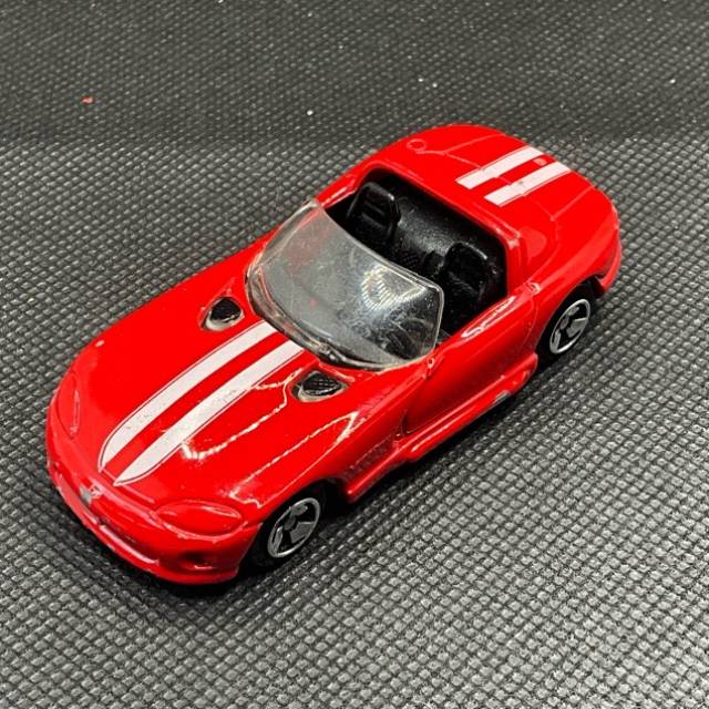 Maisto 1992 Dodge Viper RT10 Red