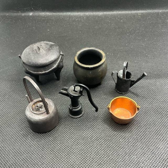 Miniature Dolls House Kitchen Pot Belly Pots