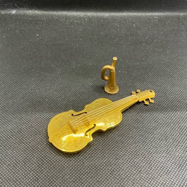 Dolls House Gold Guitar and Trumpet