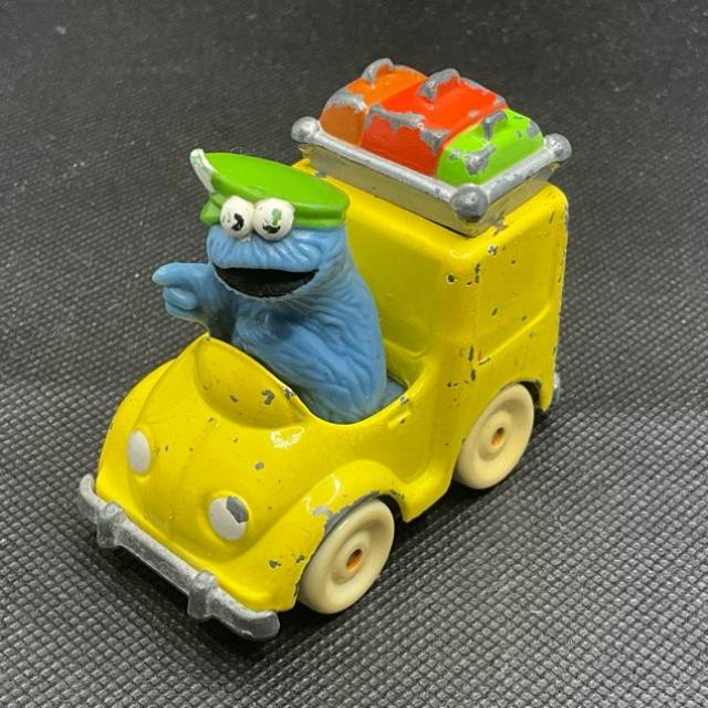 1983 Playskool Sesame Street Cookie Monster...