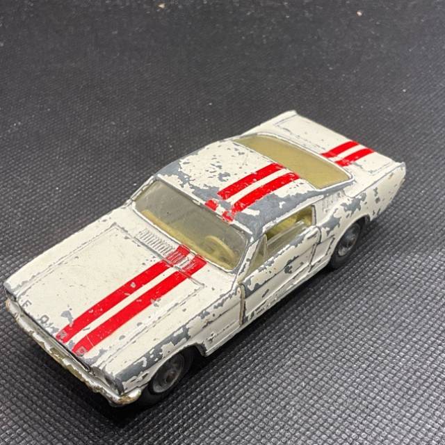 Corgi 325 Toys Ford Mustang Fastback 2+2 Car...