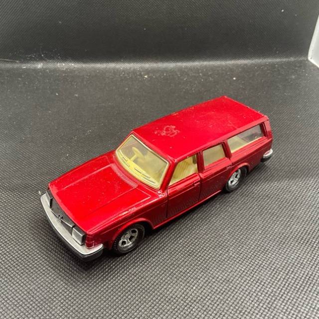 MB SUPERKINGS VOLVO ESTATE CAR MADE IN ENGLA...
