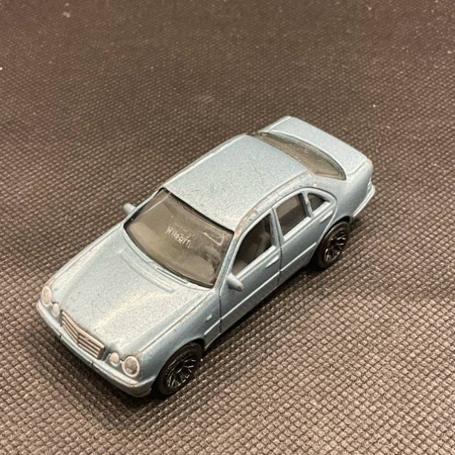 MB MERCEDES - BENZ E - CLASS Silver 1997