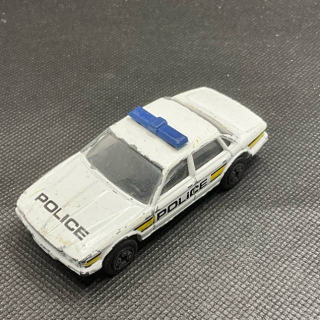 Corgi JAGUAR XJ6 POLICE White Yellow