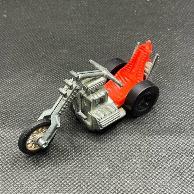 HL Rrrumblers 1971 Torque Chop Trike in Red...