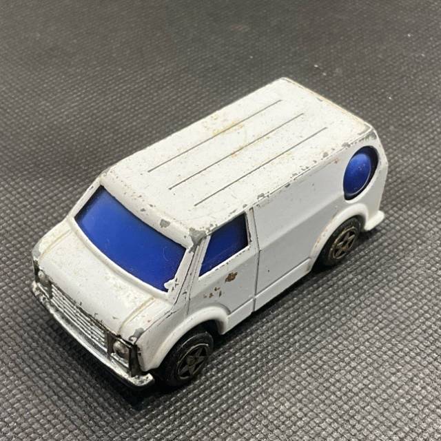 YATMING White Bradford Van Hong Kong