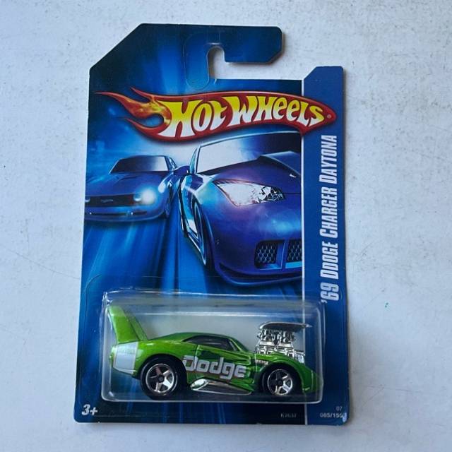 HW ‘69 DODGE CHARGER DAYTONA 2006 No 85