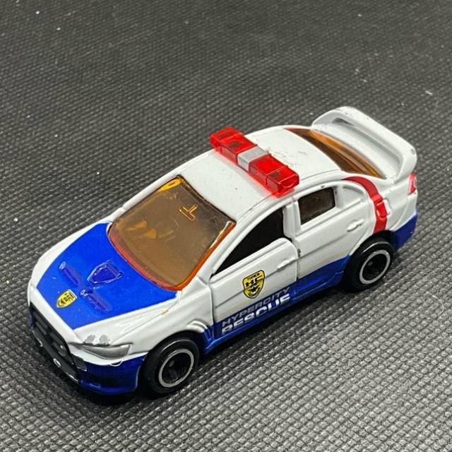 TOMICA MITSUBISHI LANCER EVOLUTION X 2007 Po...