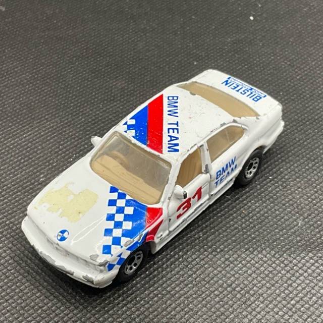 MB BMW 5 - Series white 1989