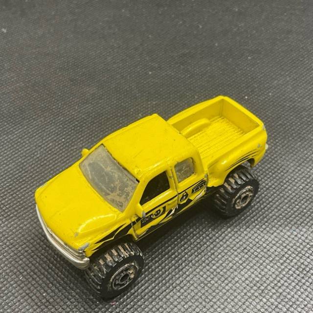 MB 1999 CHEVROLET SILVERADO 4 x4 Yellow 1998
