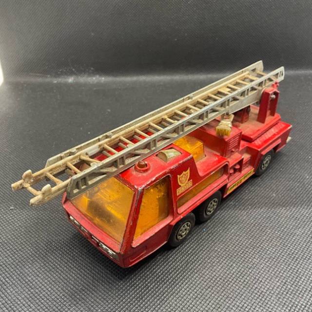 MB Lesney Super Kings 1972 K-9 Fire Tender