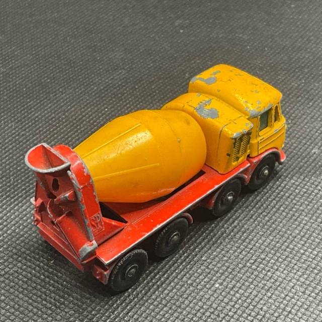 vintagetoy_60966.jpg