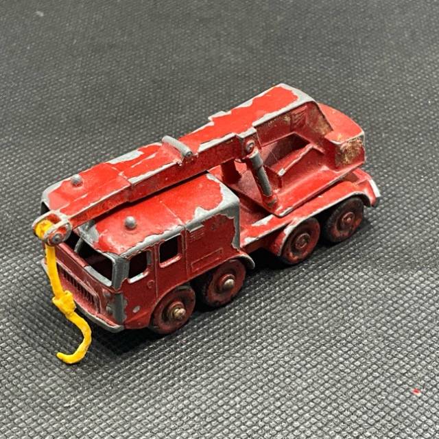 MB Lesney No. 30 8-Wheel Crane