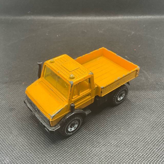 Siku 1620 1 55 Scale Mercedes-Benz Unimog U...
