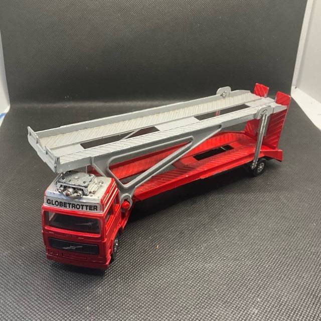 Corgi Juniors Volvo Articulated Car Transpor...