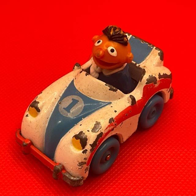 Sesame Street Diecast ERNIE Toy Race Car (Pl...