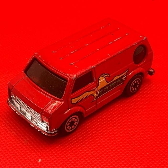 YATMING BEDFORD Red HAWK VAN HONG KONG