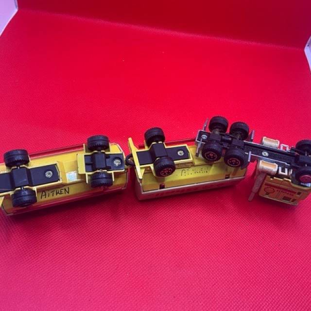 vintagetoy_63183.jpg
