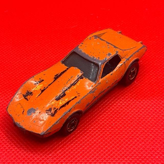 HL Corvette Stingray 1975 Orange Blackwall H...