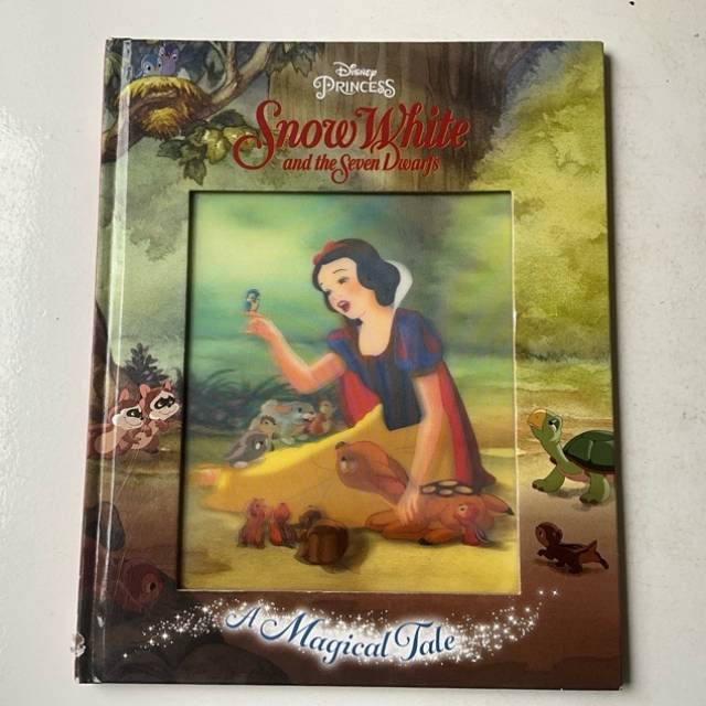 Disney PRINCESS Snow White and the Seven Dwa...
