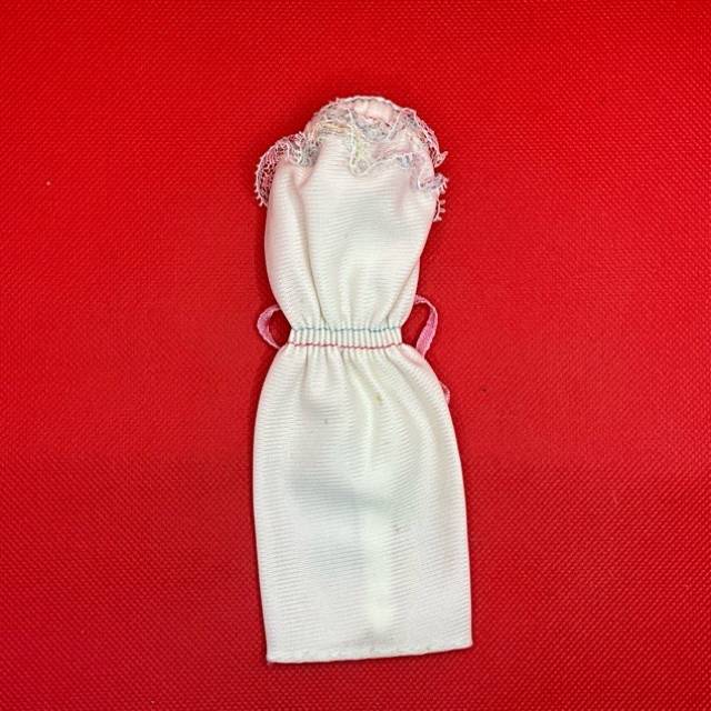 Barbie 1980s White Outfit with Pink Ribbon