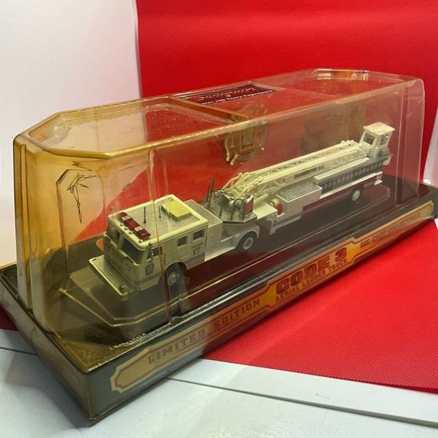 vintagetoy_64295.jpg