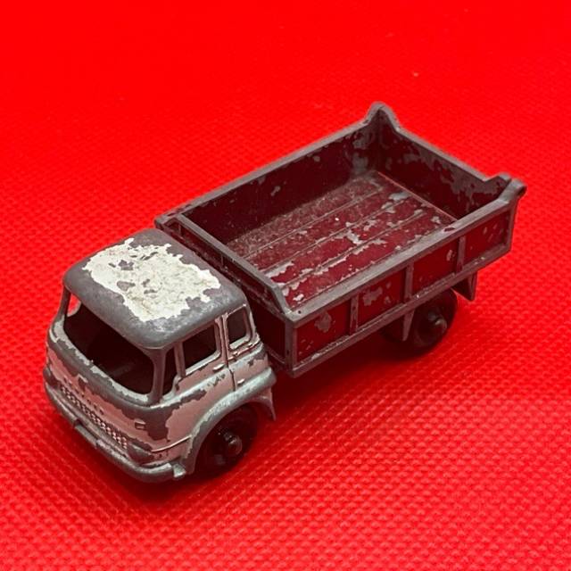 MB Lesney No.3 Bedford 7 12 ton Tipper