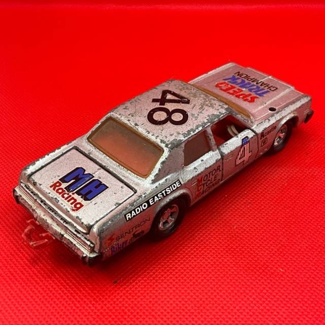 vintagetoy_64657.jpg
