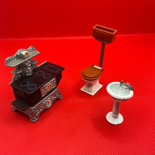 1980 Mattel Diecast Dollhouse Miniature Cook...