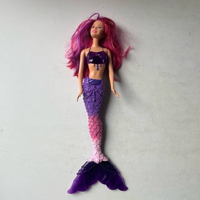 2015 Mattel Barbie Mermaid Doll with Pink an...