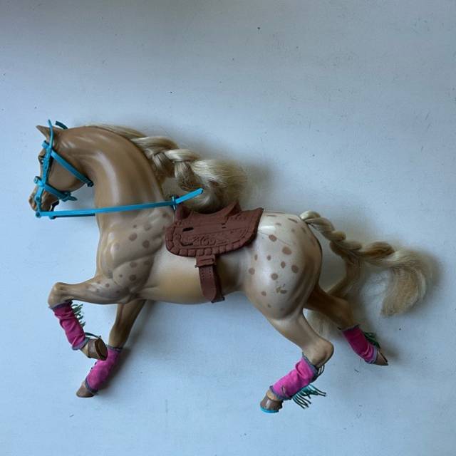 Western Fun Barbie Sun Runner Horse 1989 Mat...