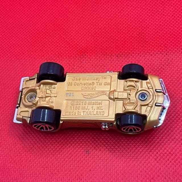 vintagetoy_67300.jpg
