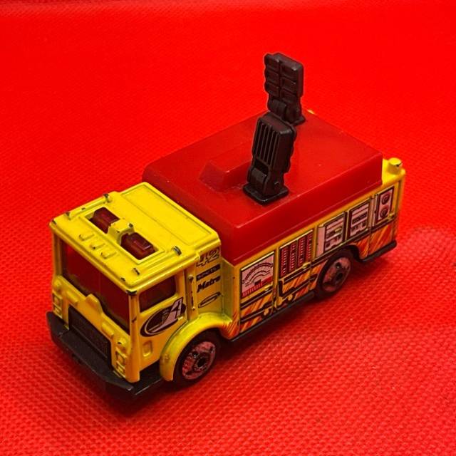 MB Yellow Mack Auxiliary Power Truck 1991