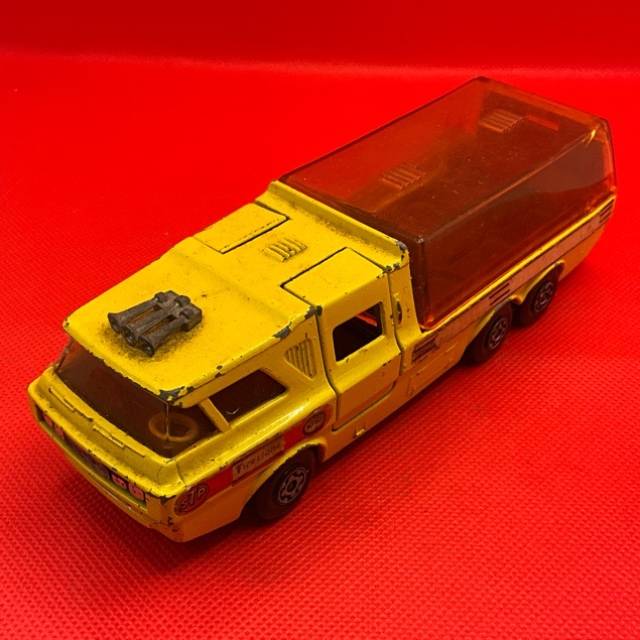 MB Super Kings K-7 Racing Yellow Transporter...