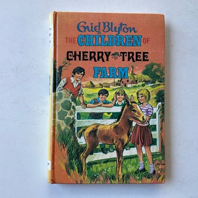 Enid Blyton THE CHILDREN OF CHERRY TREE FARM...
