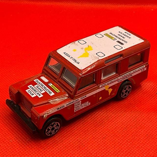 Burago Red Land Rover Series 3 1 47 Scale
