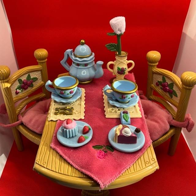 Fisher-Price Briarberry Dining Room Set (750...