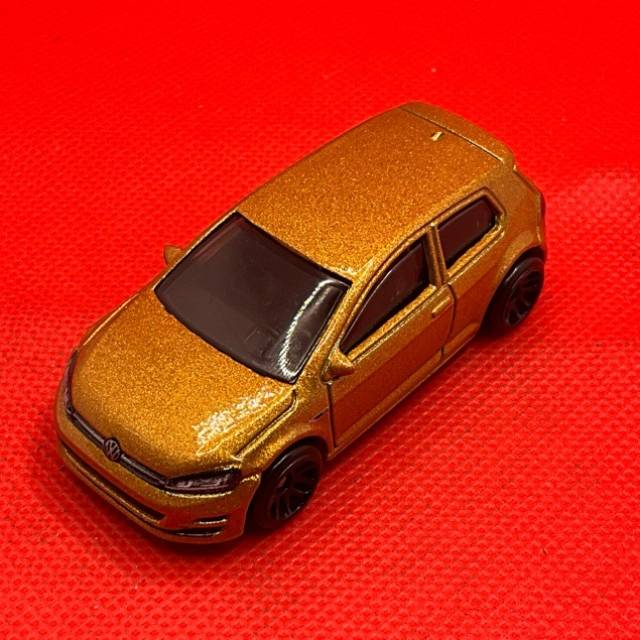 HL Gold Volkswagen Golf Mk7 DJF83 2016 Thail...